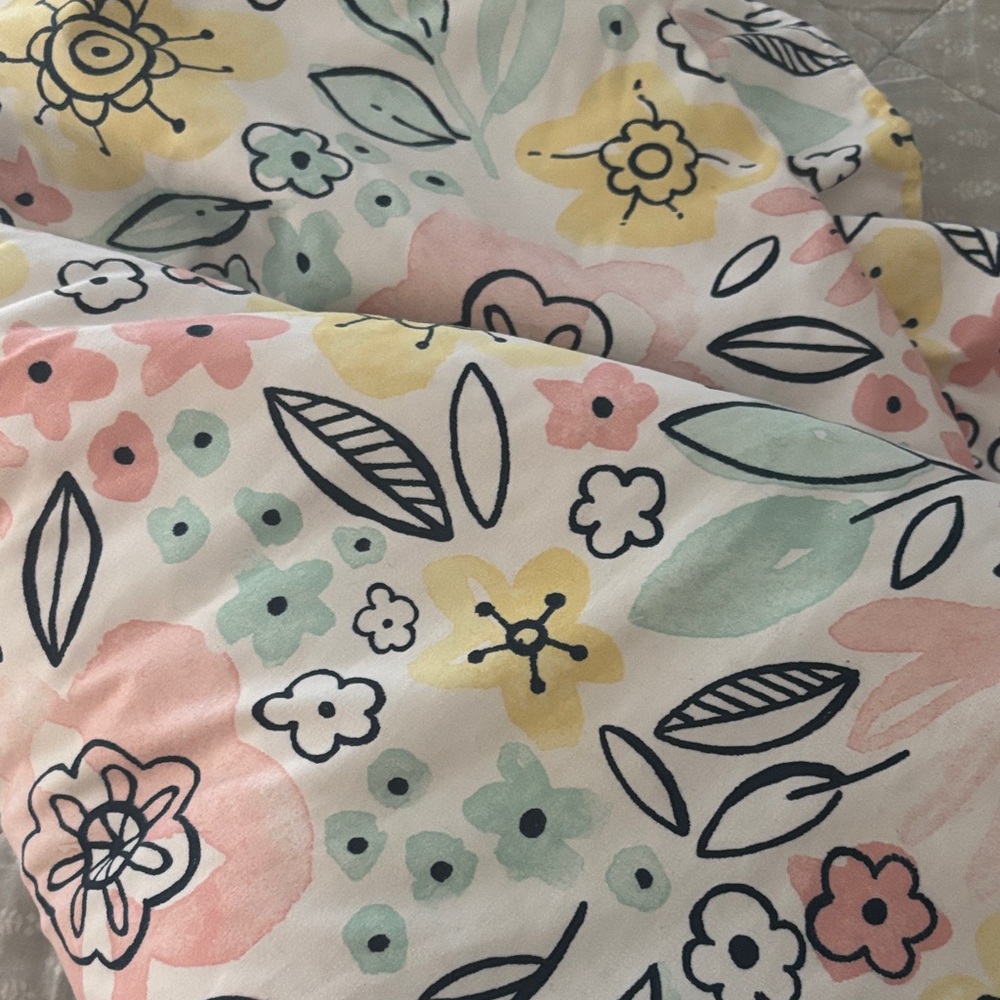 Floral Round Ruffled Playmat - Picture 3 of 3